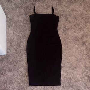 Lulu's Classic Black Midi Dress